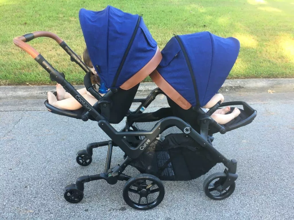 The Curve countour stroller- best stroller for a toddler and a baby